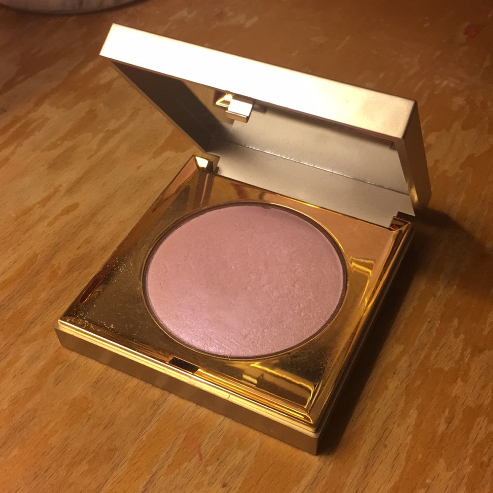 Stila Heaven’s Hue Highlighter in Transendence